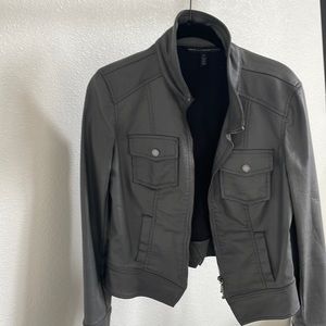 WHITE HOUSE BLACK MARKET Cropped Jacket